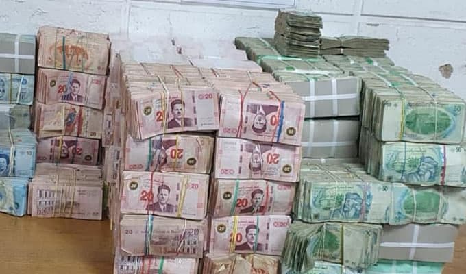 لماذا ارتفع حجم الاوراق النقدية في تونس ؟؟؟